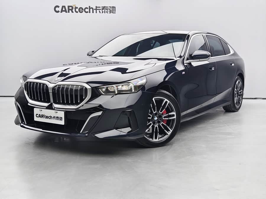 2025 BMW 5 Series 530Li Leading Edition M Sport Package