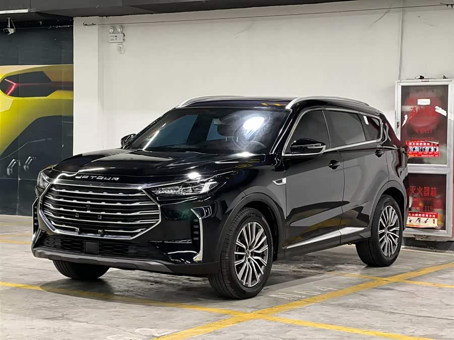 Jetour X70 PLUS 2023 1.5T DCT Self-Reliant PRO 5-Seater