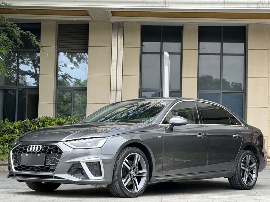 Audi A4L 2023 40 TFSI Fashion Dynamic Edition