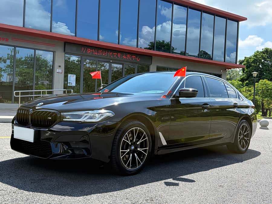 2022 BMW 5 Series 525Li Luxury Package