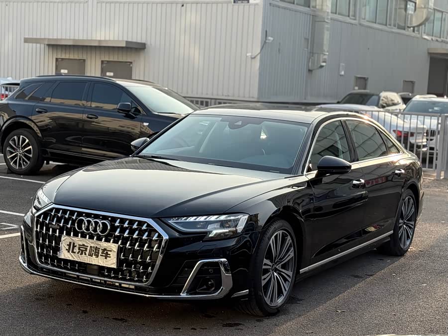2025 Audi A8 A8L 45 TFSI quattro Luxury