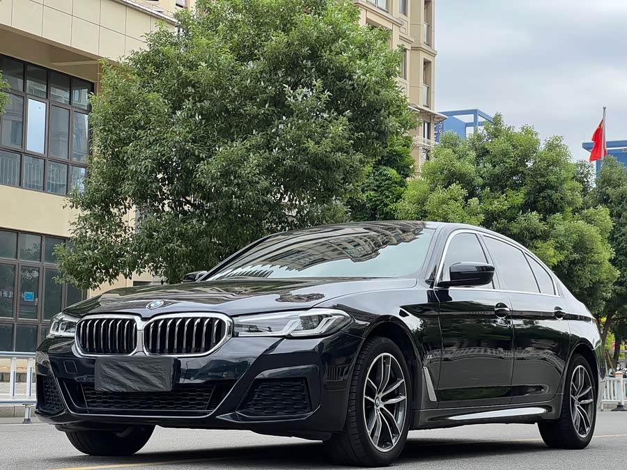 BMW 5 Series 2022 Facelift II 525Li M Sport Package