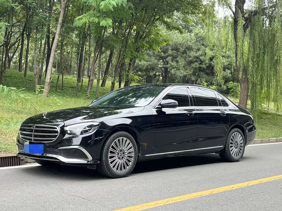 Mercedes-Benz E-Class 2023 E 300 L Fashion Edition