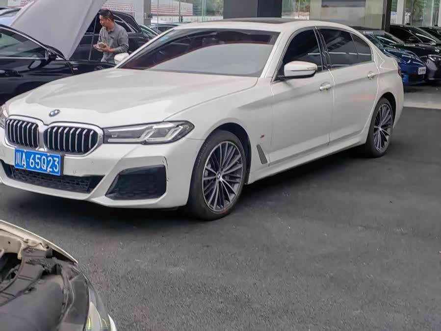 2022 BMW 5 Series 530Li Leading Edition M Sport Package