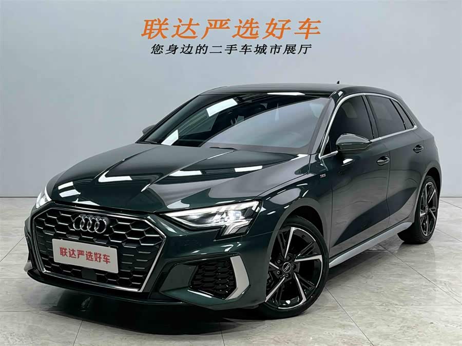 Audi A3 2023 Facelift Sportback 35 TFSI Fashion Sporty Model