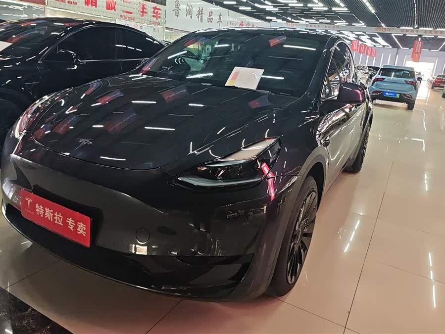 Model Y 2024 Rear-Wheel Drive