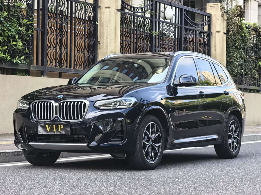 2022 BMW X3 xDrive25i M Sport Package