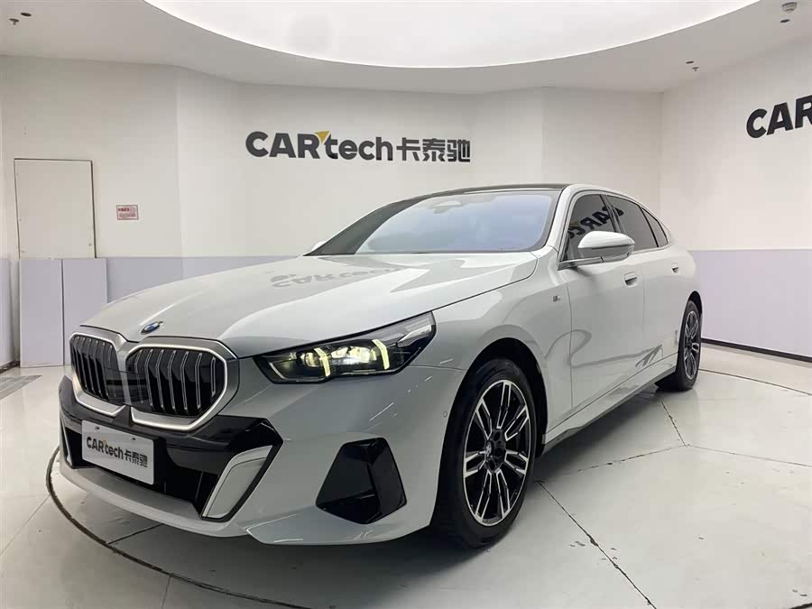 2024 BMW 5 Series 530Li Leading Edition M Sport Package