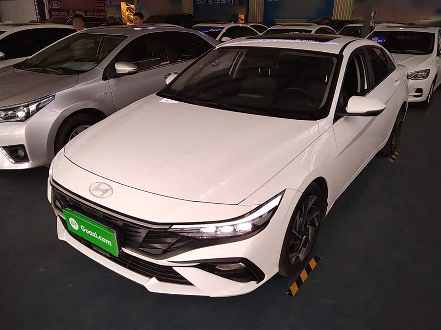 Hyundai Elantra 2023 1.5L CVT GLX Elite Edition