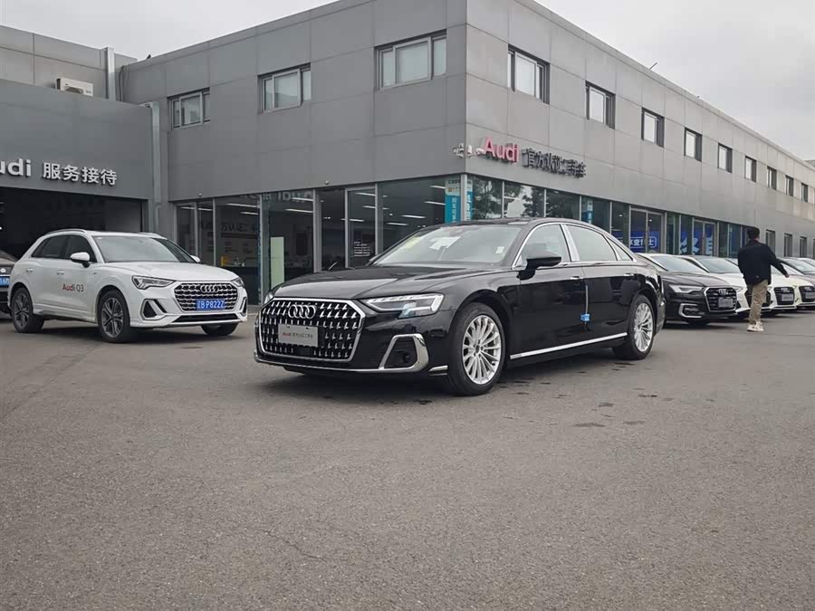 2025 Audi A8 A8L 45 TFSI quattro Luxury