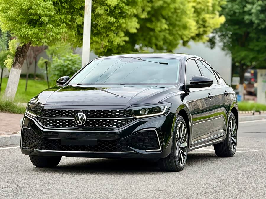 2022 Volkswagen Passat 330TSI Starry Sky Elite Edition