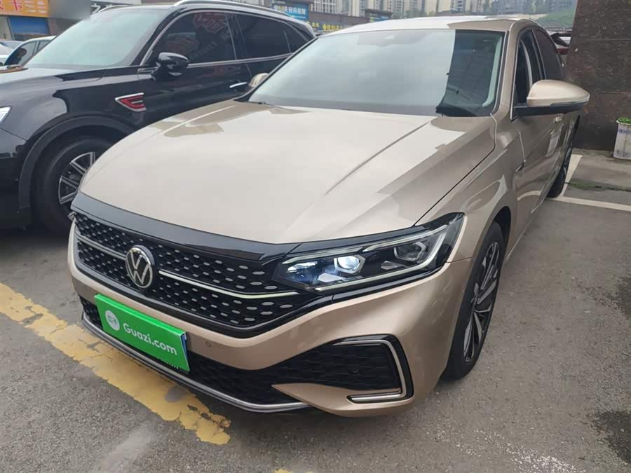 2022 Volkswagen Passat 330TSI Starry Sky Premium Edition