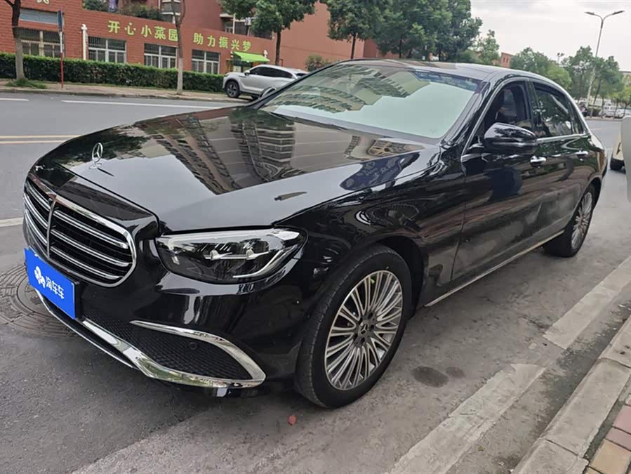 Mercedes-Benz E-Class 2023 E 300 L Fashion Edition