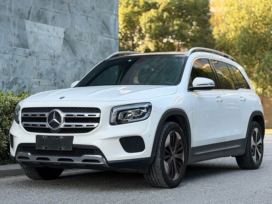 Mercedes-Benz GLB 2021 Fashion Edition