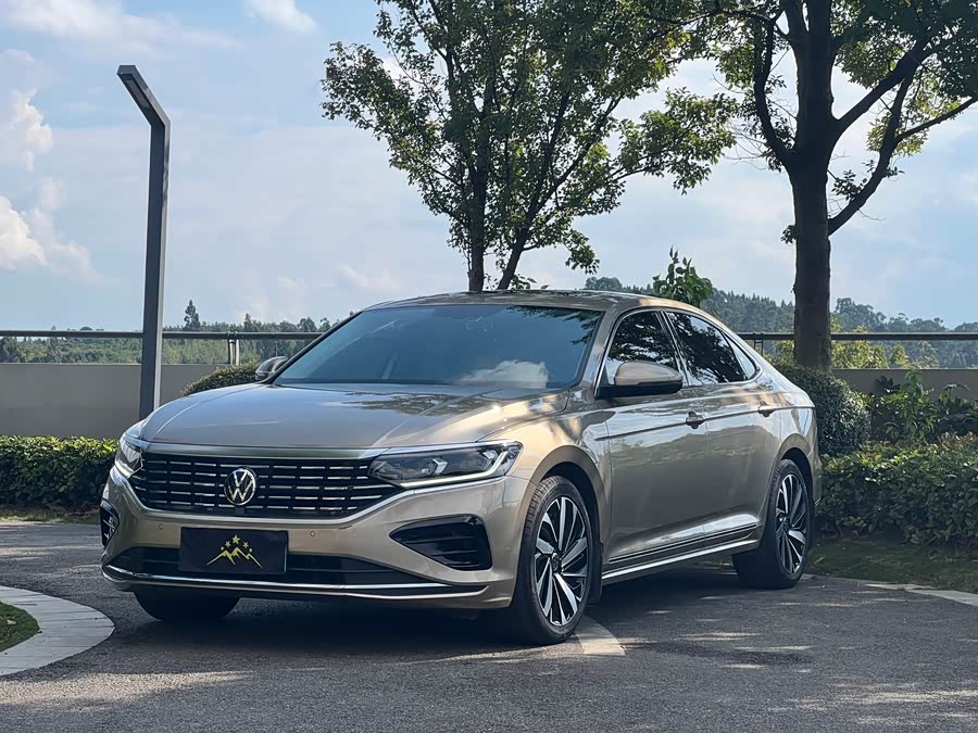 2022 Volkswagen Passat 330TSI Elite Edition