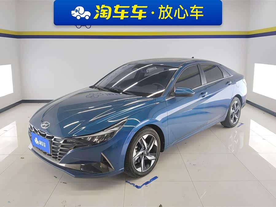 Hyundai Elantra 2022 1.5L CVT LUX Premium Edition