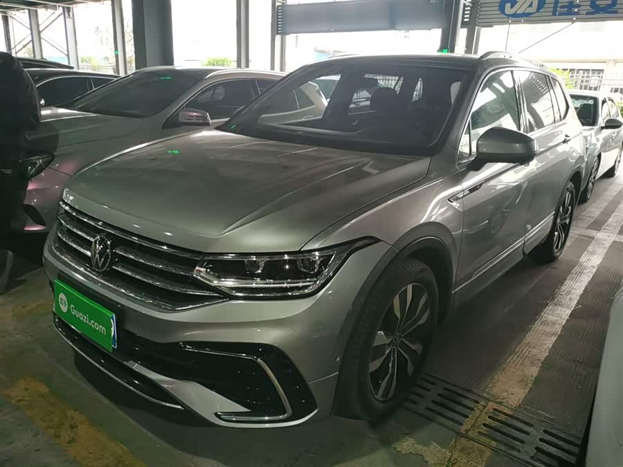 Tiguan L 2022 330TSI Automatic 2WD R-Line Premium Edition