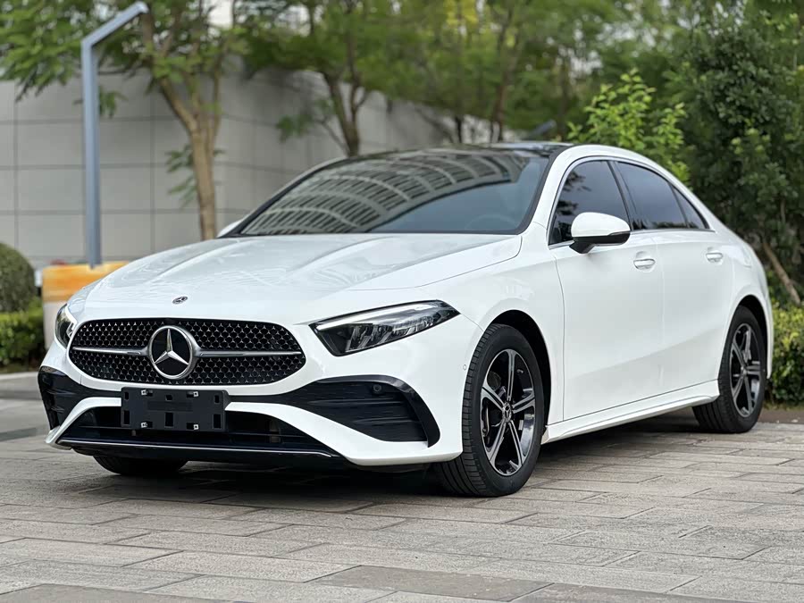 2023 Mercedes-Benz A-Class A 200 L Fashion Edition