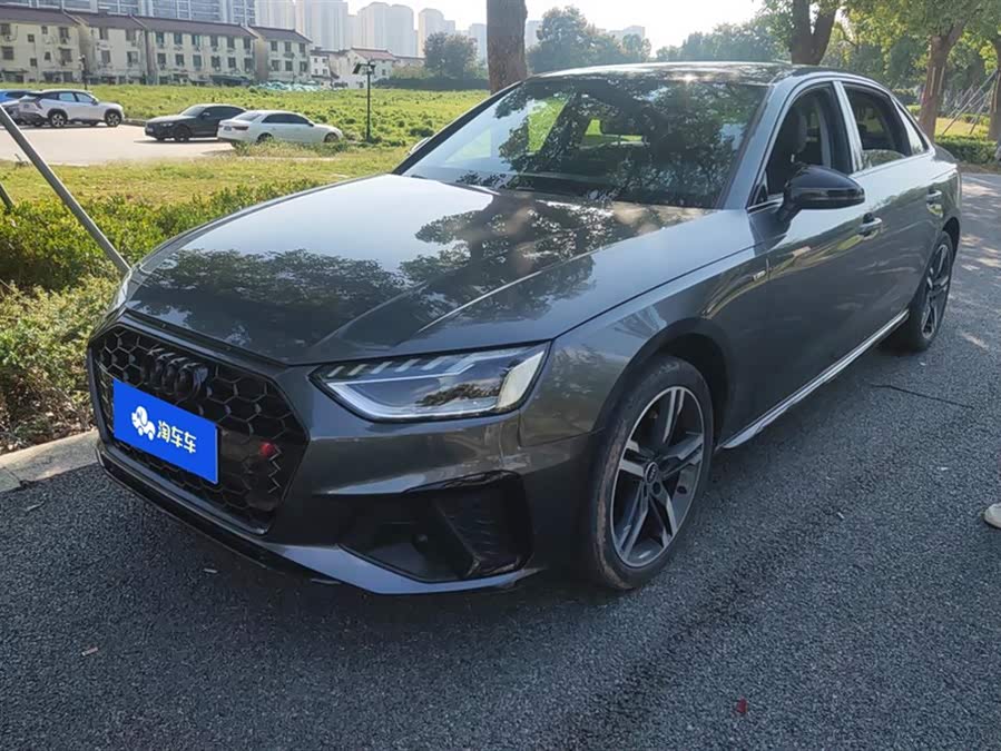 Audi A4L 2022 40 TFSI Luxury Dynamic