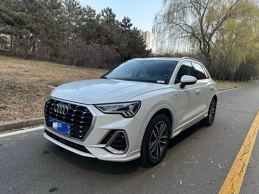 Audi Q3 2023 35 TFSI Progressive Dynamic (1.4T)