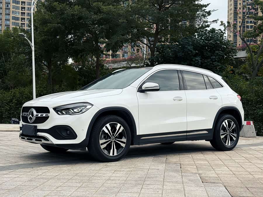2022 Mercedes-Benz GLA 220
