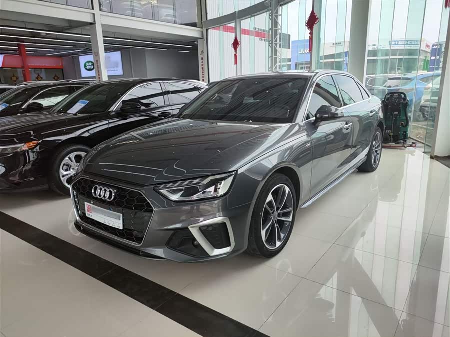 Audi A4L 2022 40 TFSI Fashion Dynamic Edition