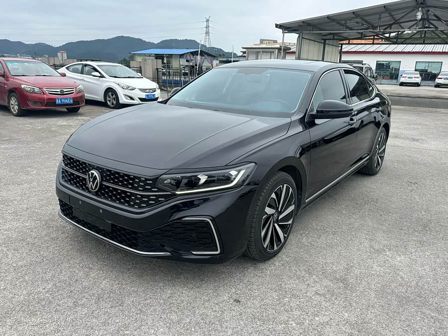 2022 Volkswagen Passat 330TSI Starry Sky Elite Edition