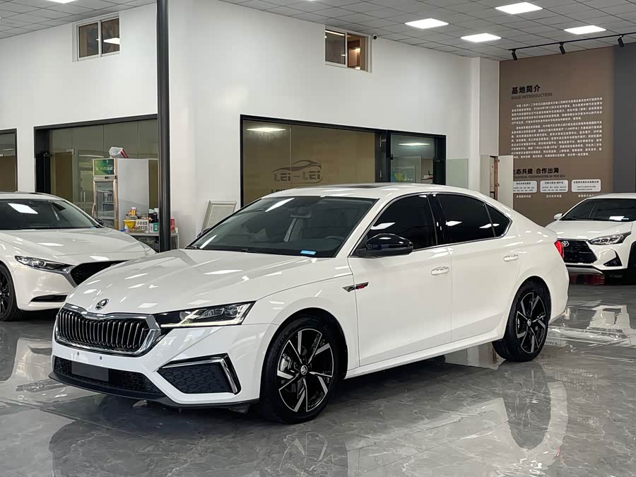 Octavia 2021 PRO TSI280 DSG Luxury Edition