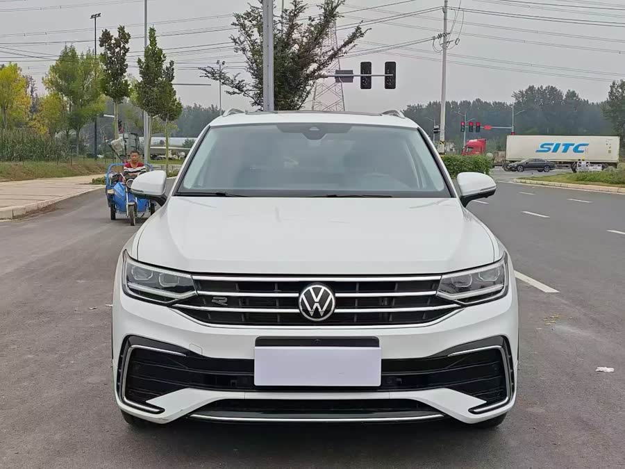 Tiguan L 2023 330TSI Automatic 2WD R-Line Premium Edition