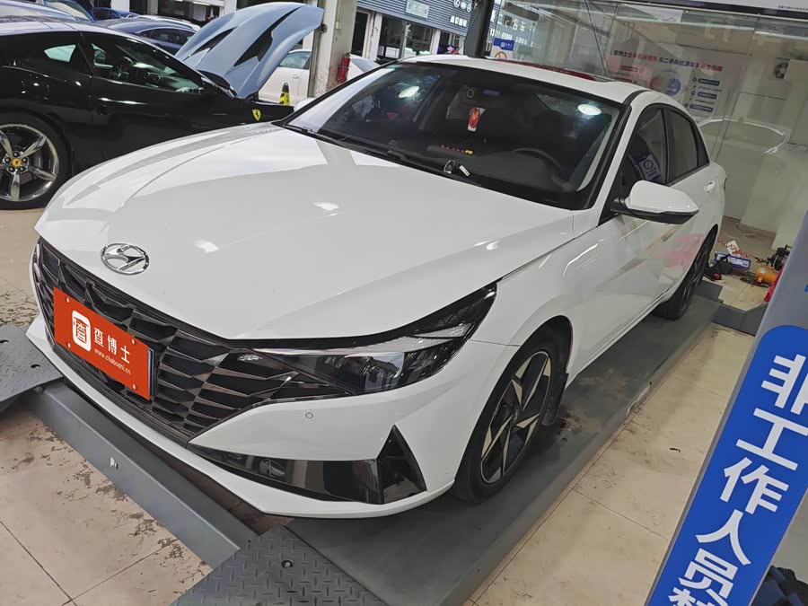 Hyundai Elantra 2022 1.5L CVT GLX Elite Edition