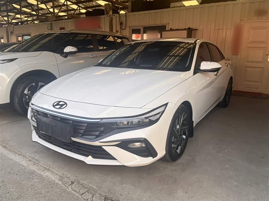 Hyundai Elantra 2023 1.5L CVT GLX Elite Edition