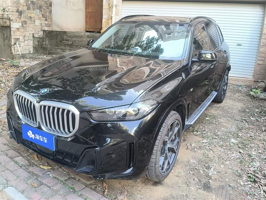BMW X5 2023 xDrive 30Li M Sport Shadow Edition