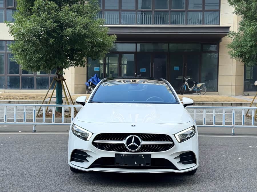 2023 Mercedes-Benz A-Class A 200 L Fashion Edition