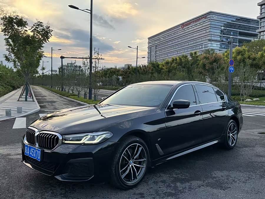 2022 BMW 5 Series 525Li M Sport Package