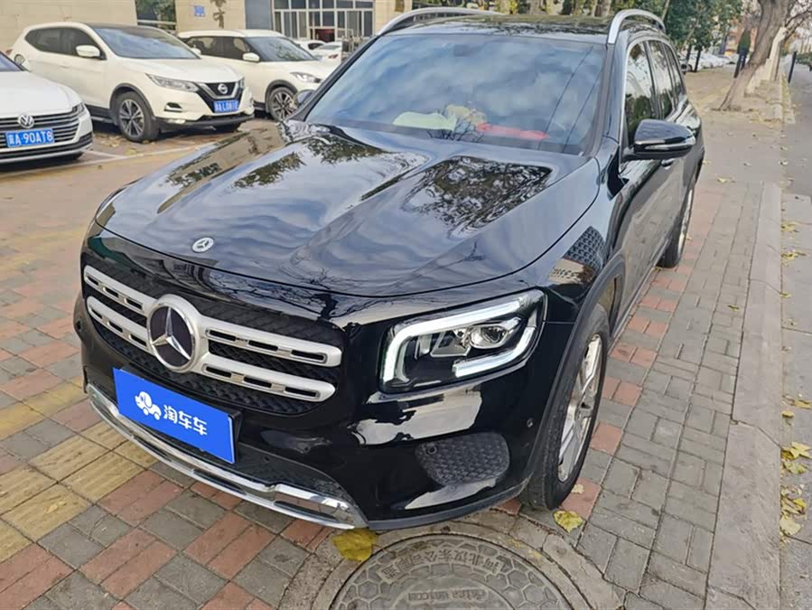 Mercedes-Benz GLB 2022 Fashion Edition