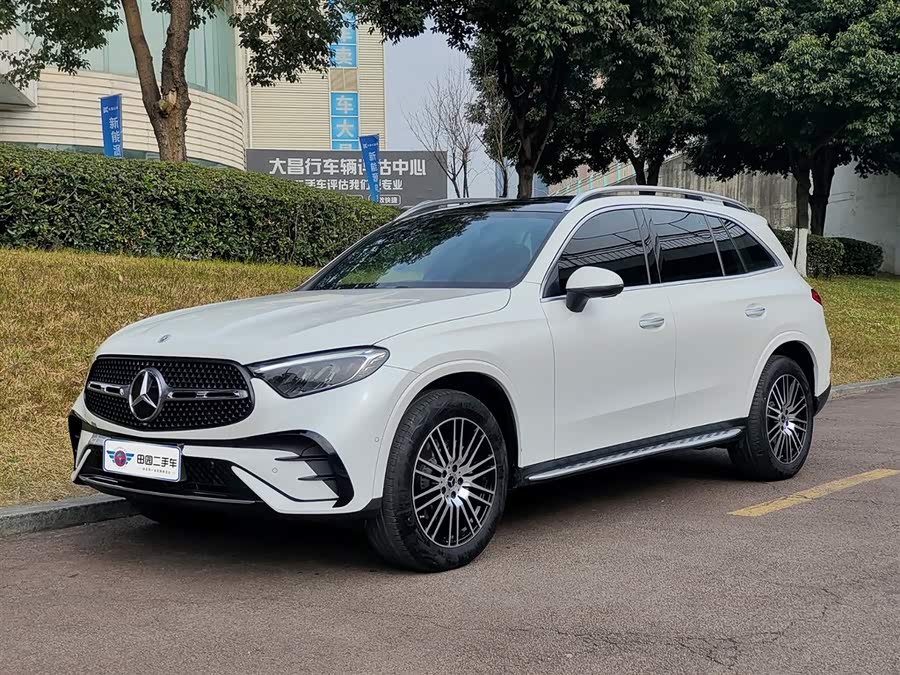 2023 Mercedes-Benz GLC 260 L 4MATIC Luxury 5-seater