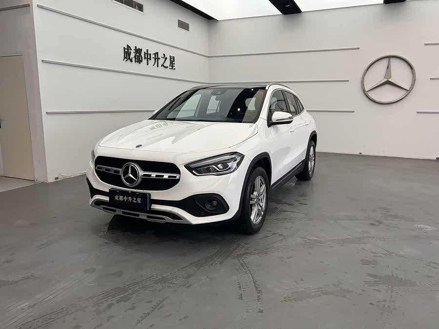 2023 Mercedes-Benz GLA 200