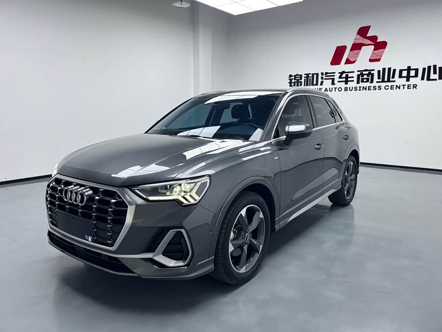 Audi Q3 2023 35 TFSI Fashion Dynamic (1.5T)