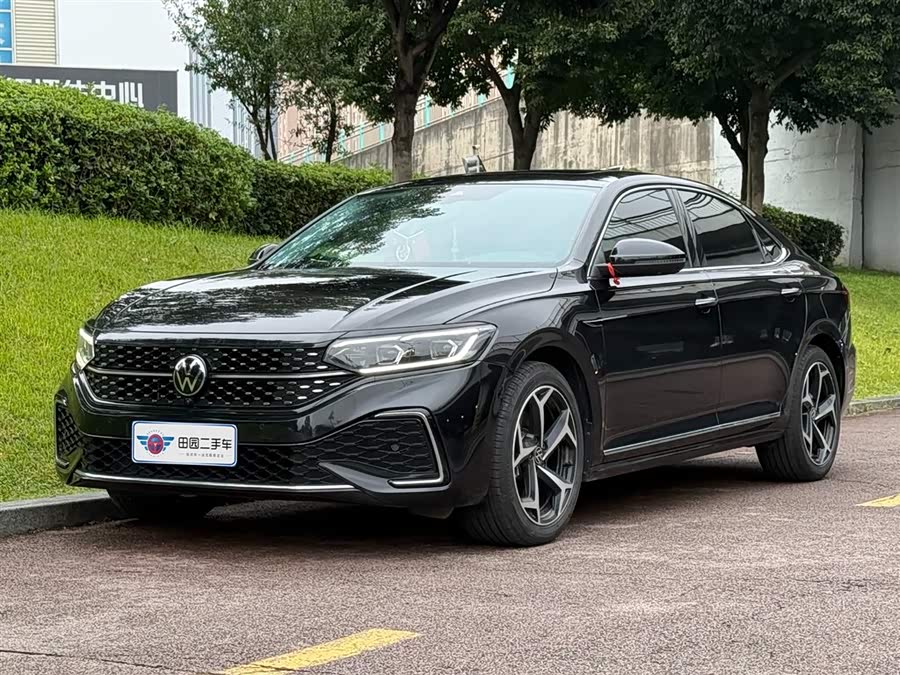 2023 Volkswagen Passat 330TSI Starry Sky Luxury Edition