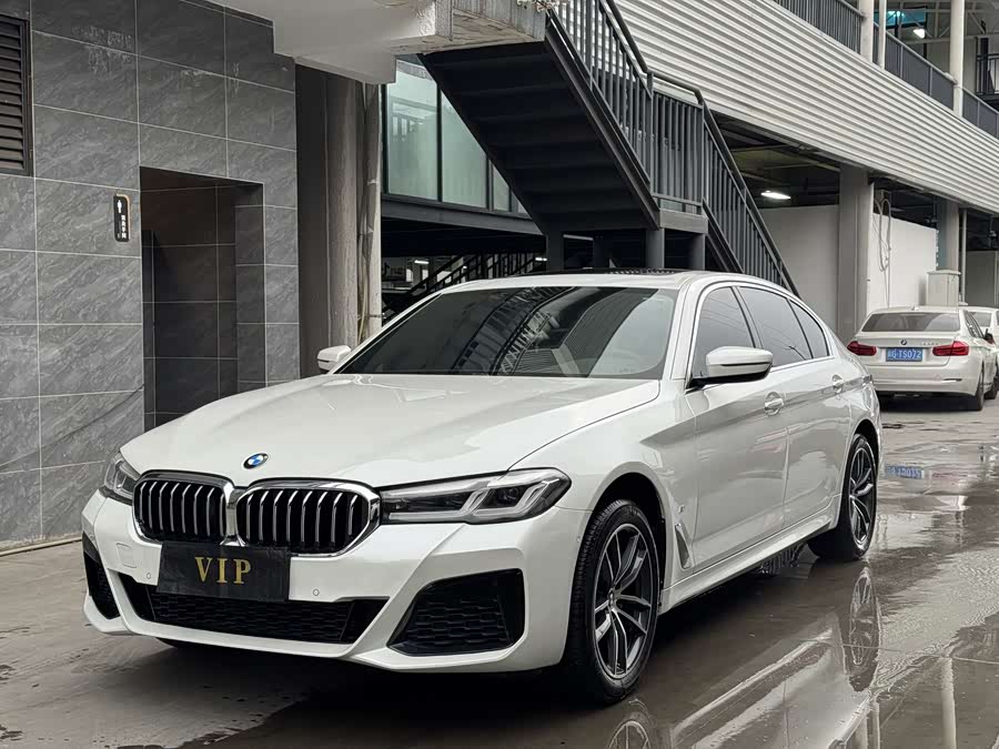2022 BMW 5 Series 525Li M Sport Package