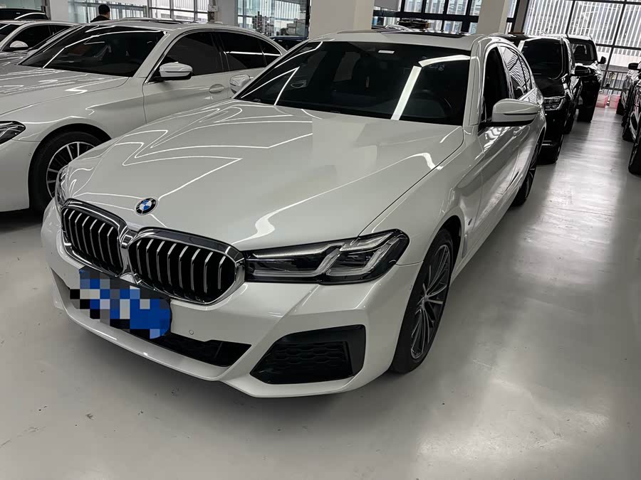 2022 BMW 5 Series 530Li Leading Edition M Sport Package