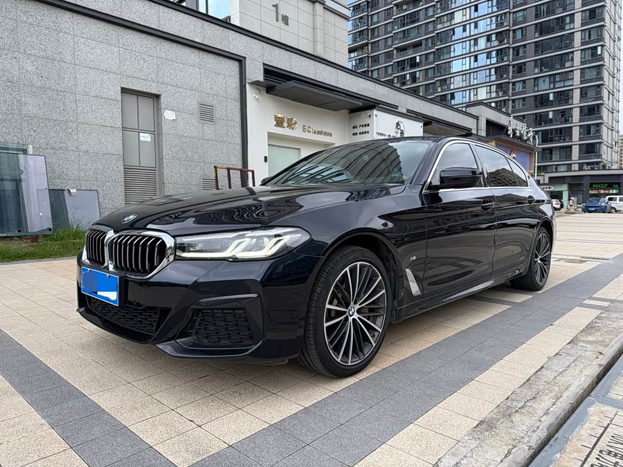 2022 BMW 5 Series 530Li Leading Edition M Sport Package