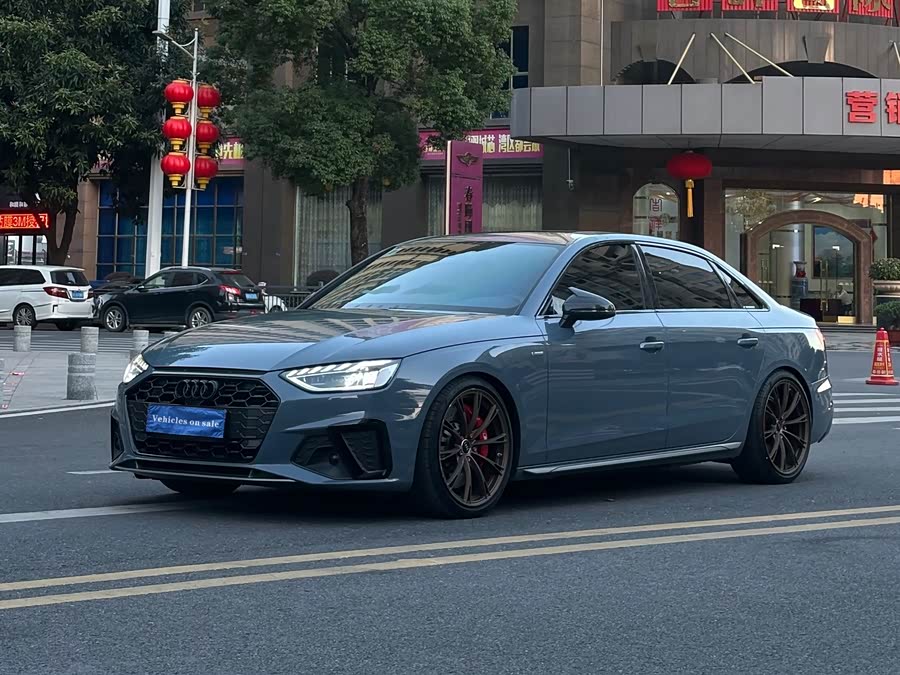 Audi A4L 2022 40 TFSI quattro RS Package (Sports Edition)