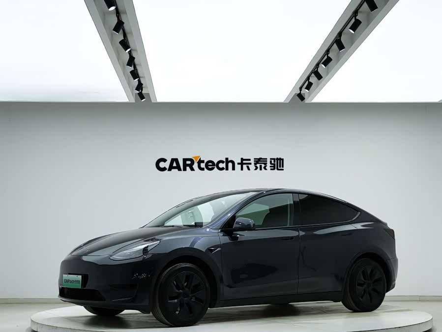 Model Y 2024 Rear-Wheel Drive