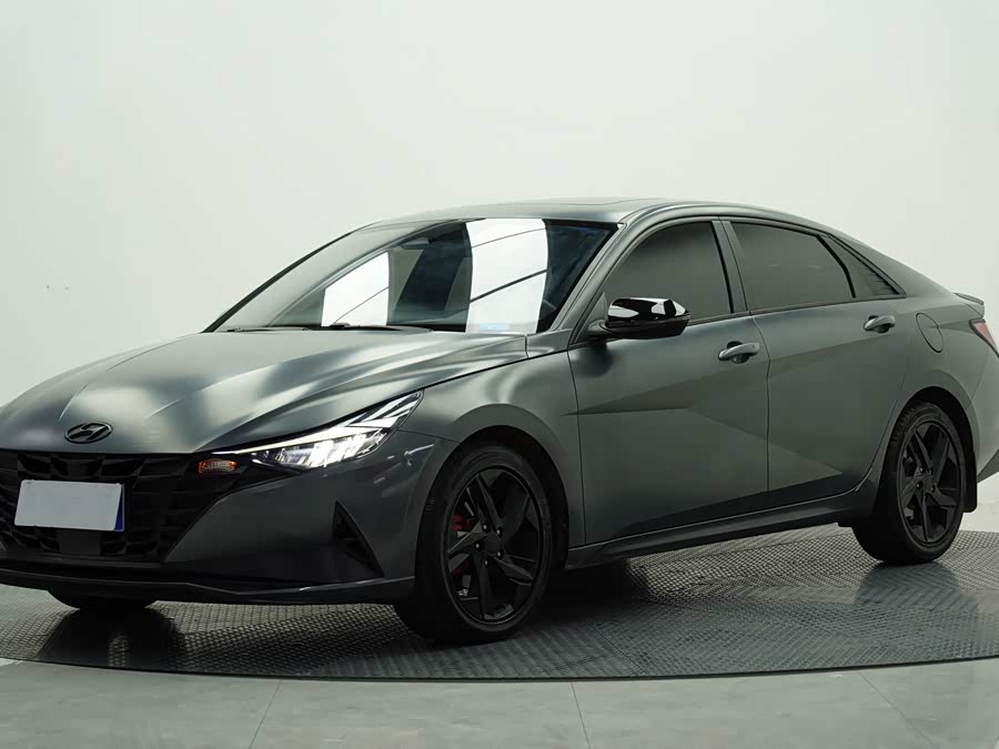 Hyundai Elantra 2023 1.5L CVT LUX Premium Edition