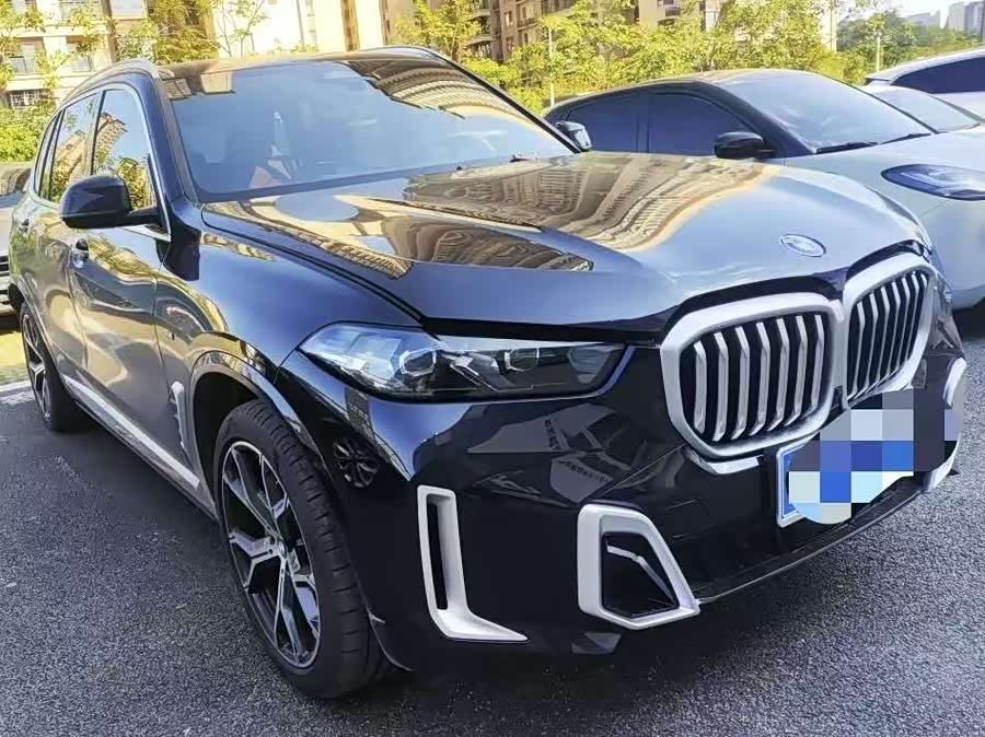 BMW X5 2025 xDrive 30Li M Sport Shadow Edition