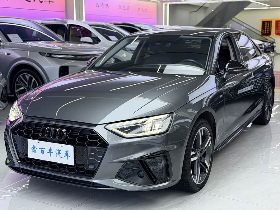 Audi A4L 2022 40 TFSI Luxury Dynamic