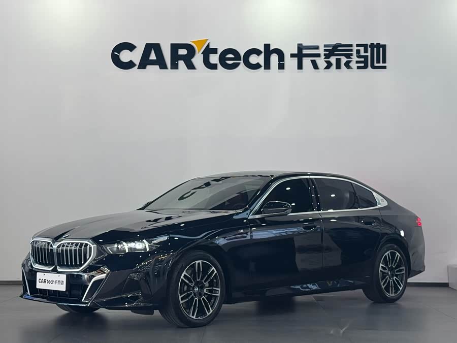 2025 BMW 5 Series 530Li Leading Edition M Sport Package