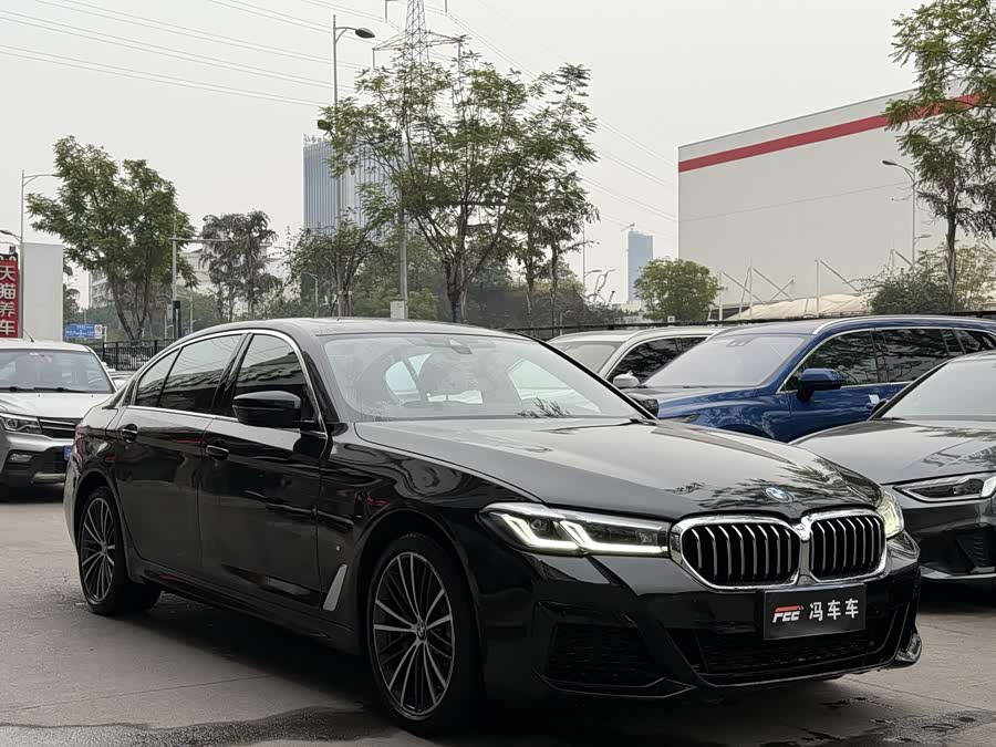 2022 BMW 5 Series 530Li Leading Edition M Sport Package