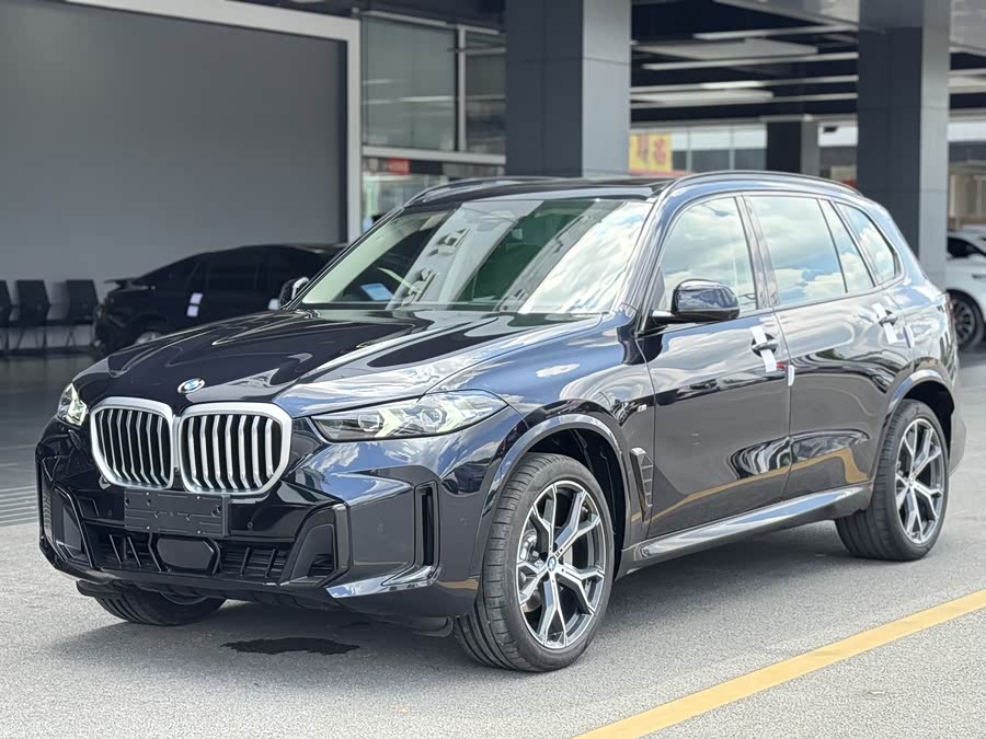 BMW X5 2023 xDrive 30Li Luxury M Sport Package